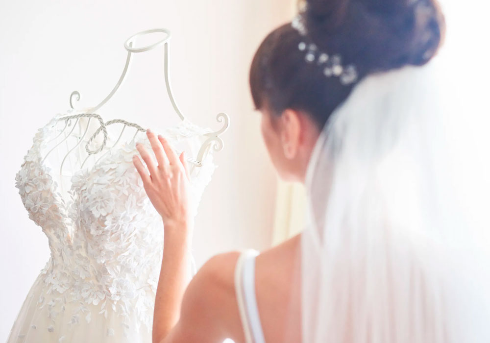 Aplicativos para experimentar vestido de noiva pelo celular