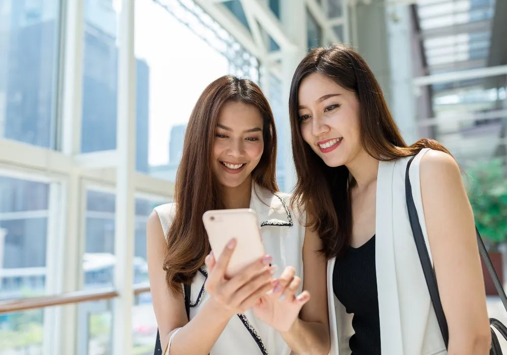 Inteligência artificial que envelhece pessoas nas fotos